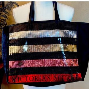 🔴 2 for $20 🔴 Victoria’s secrets beach totes